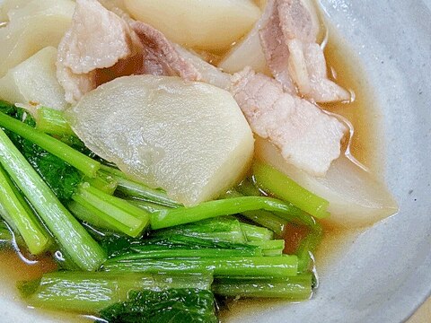 お惣菜☆　「小カブと豚バラ炒め煮」